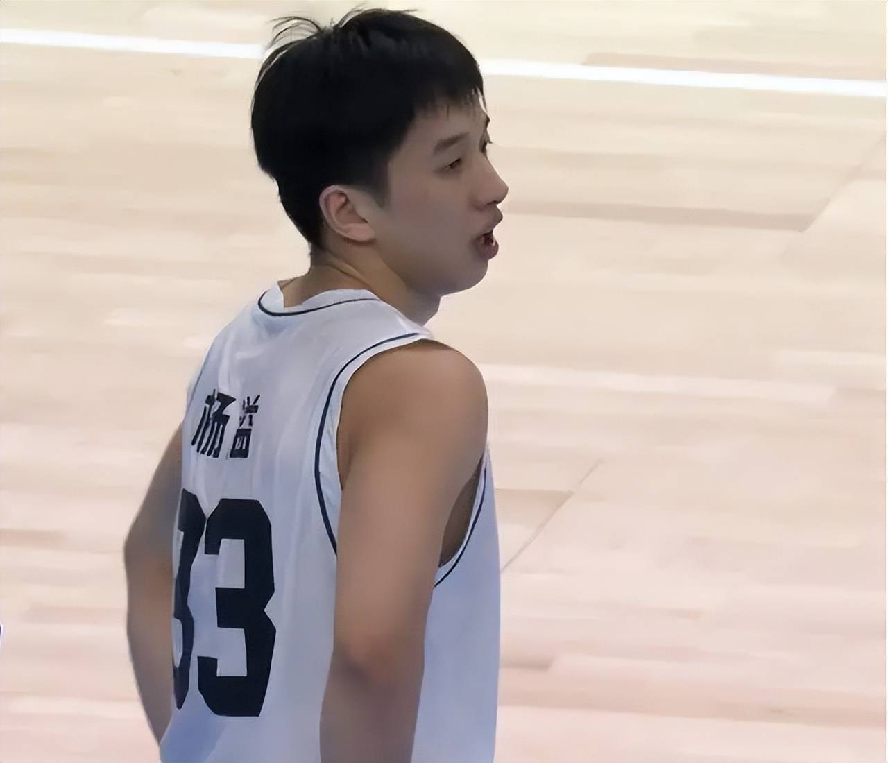 爱游戏导航中心关于转折点毕尔巴鄂竞技内部沟通，CBA季后赛今晨攻防权衡，气氛紧张，更衣室氛围转暖的信息